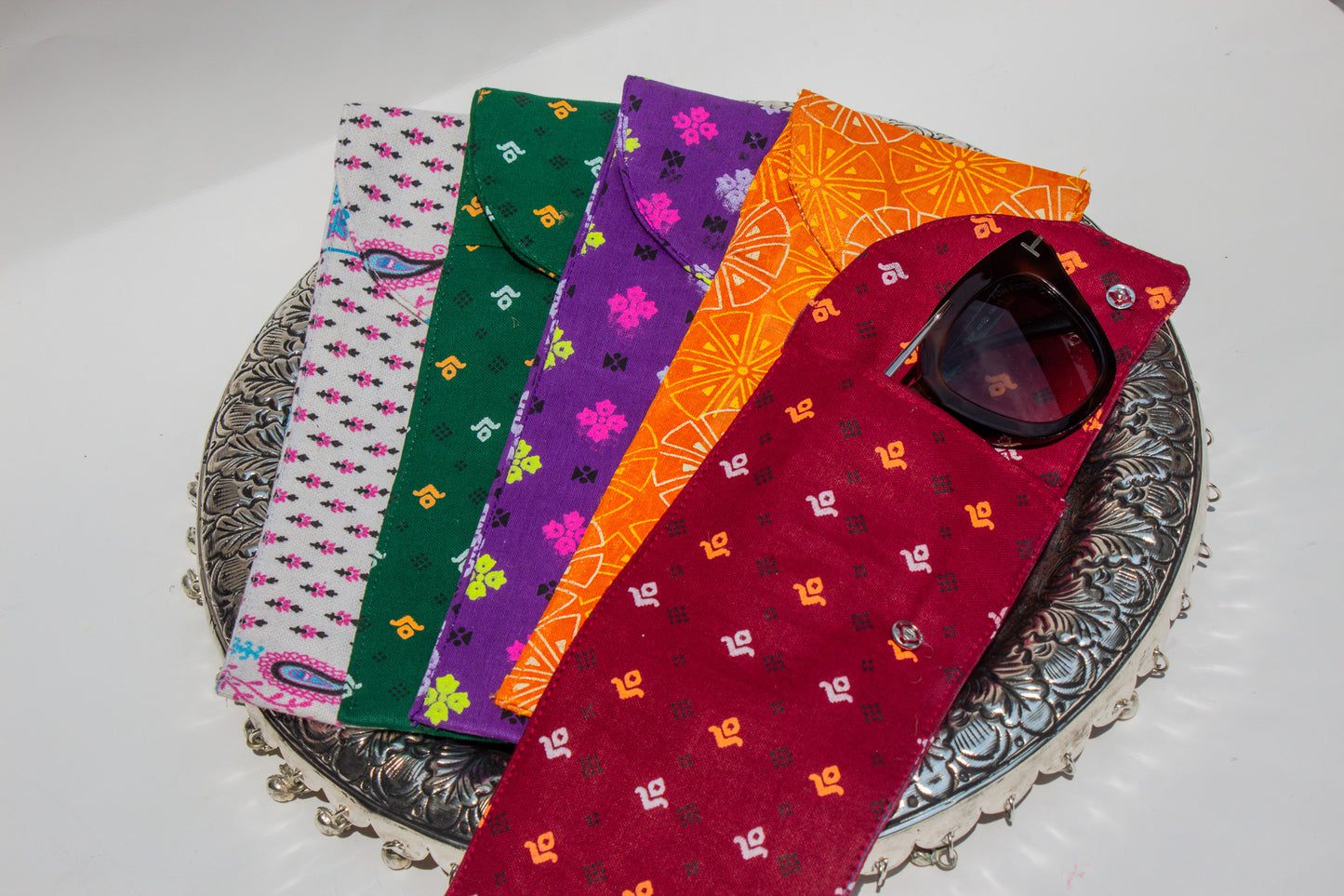 Ruby Slim Pouch
