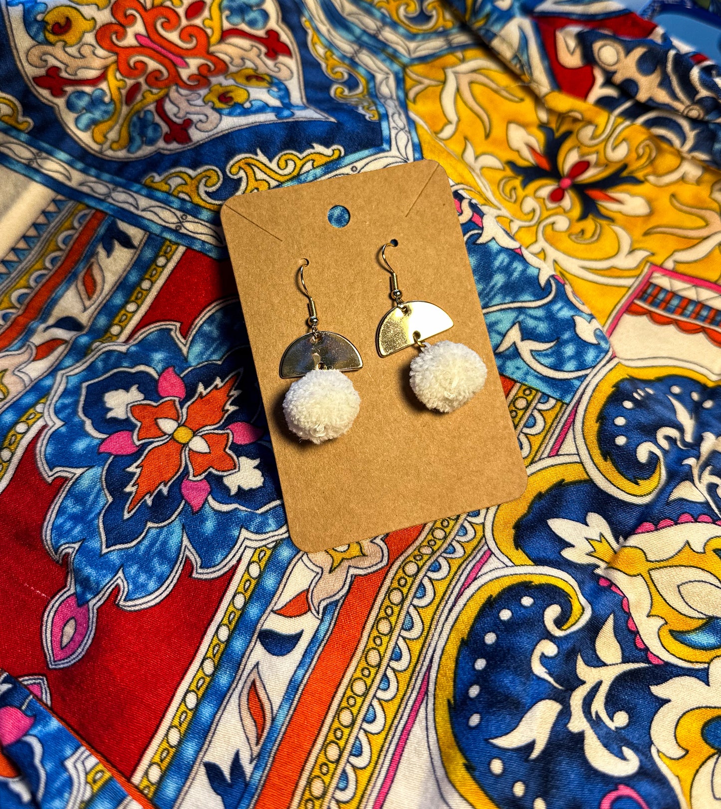 Mini Arch White Pom Pom Earrings