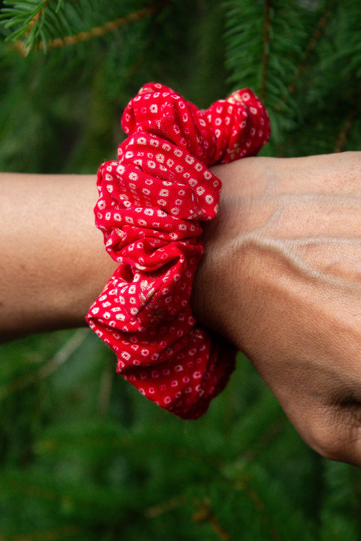 Red Bhandani Scrunchie