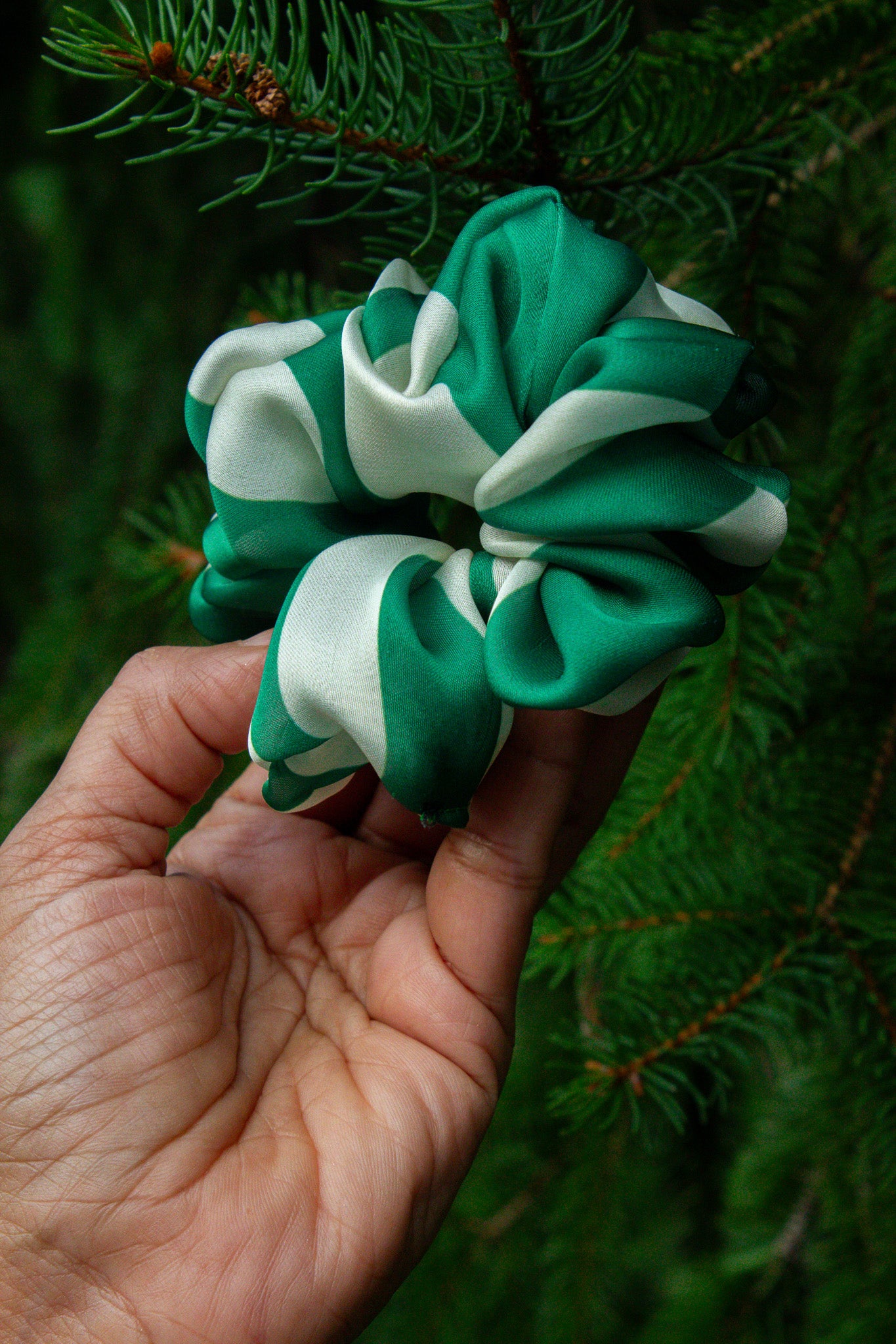 Green/Ivory Stripe Scrunchie